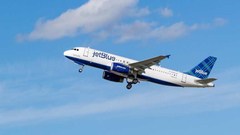 JetBlue zwiększa liczbę lotów do Puerto Rico